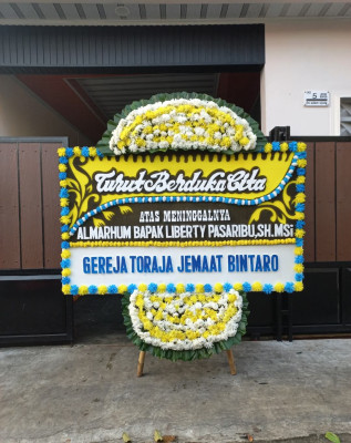 Papan Bunga Duka di Nduga